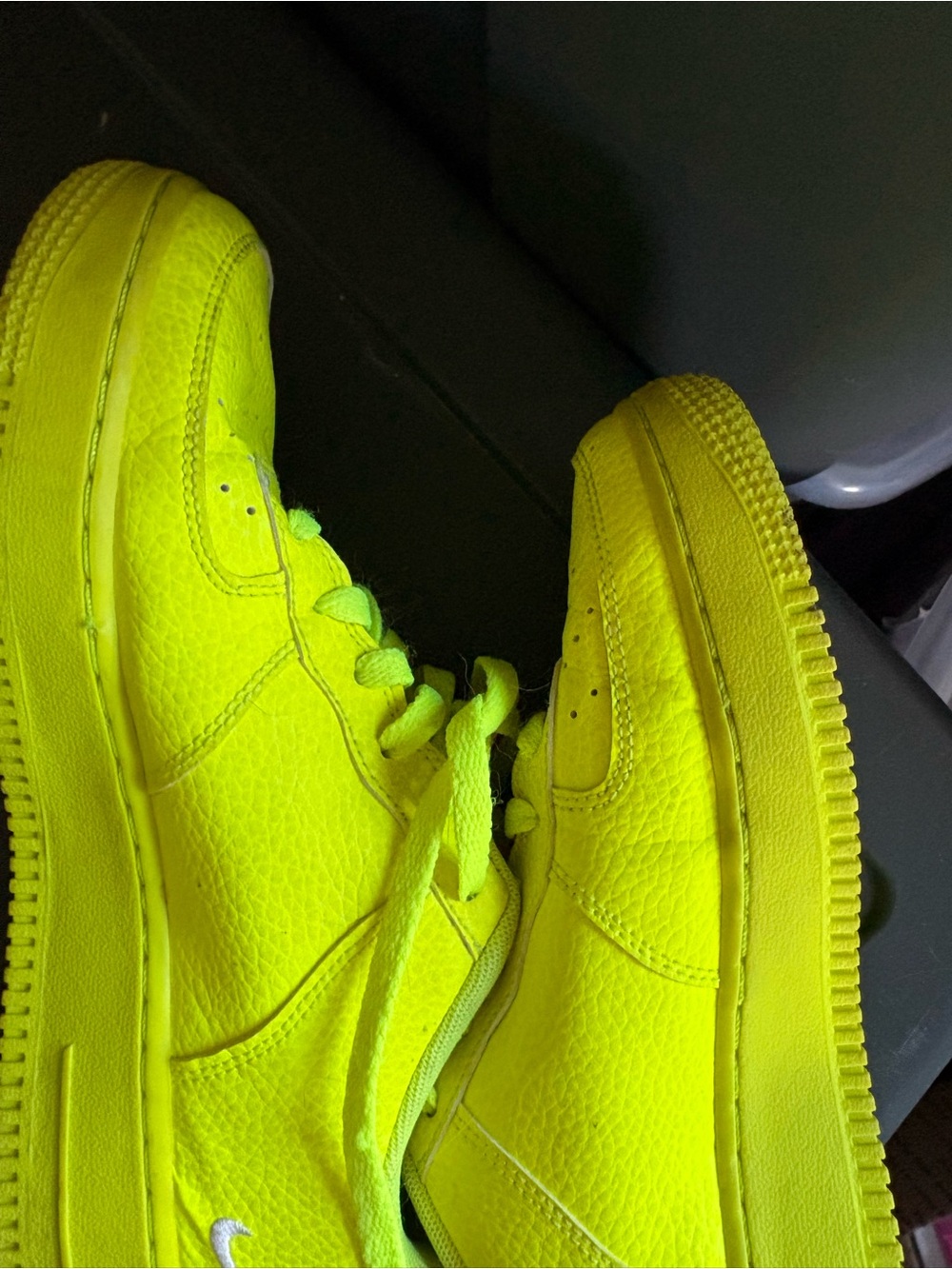 Neon yellow Air Force kids 6.5Y - Picture 5 of 15